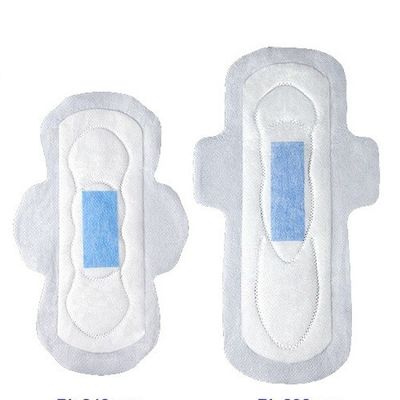 Pulpe non tissée molle de duvet de la serviette hygiénique 320mm Etats-Unis de coton de Topsheet