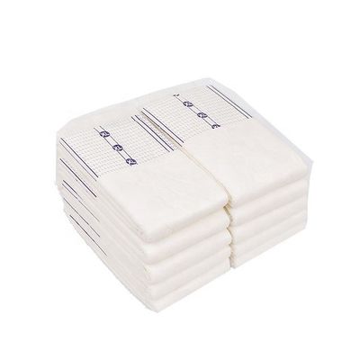 La couche absorbante superbe de pulpe de duvet jetable tirent vers le haut le pantalon pour des adultes