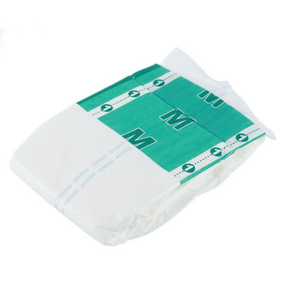 Couches-culottes adultes unisexes non-tissées de NAFDAC Topsheet pour le soin de personnes d'incontinence